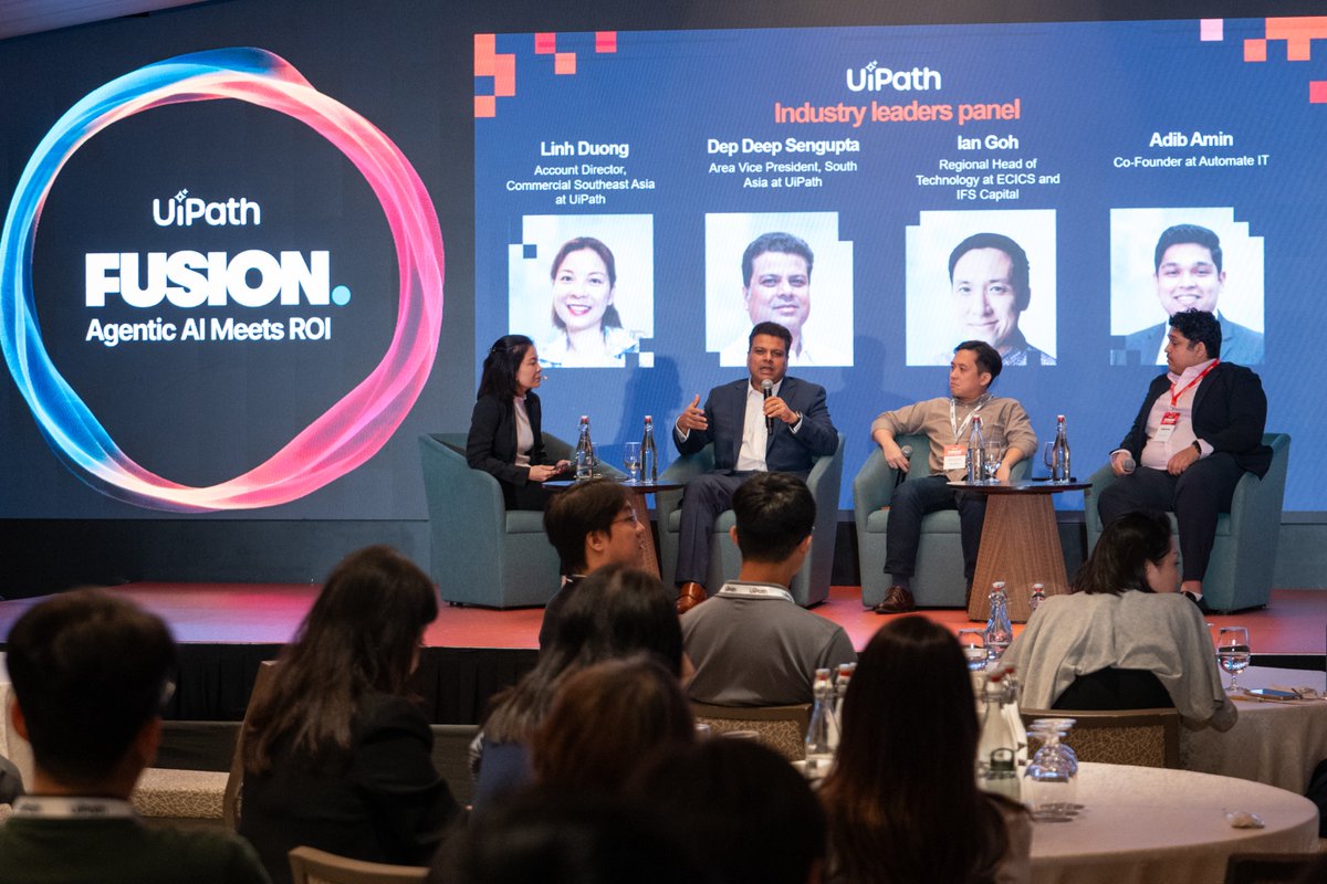 UiPath tweet media