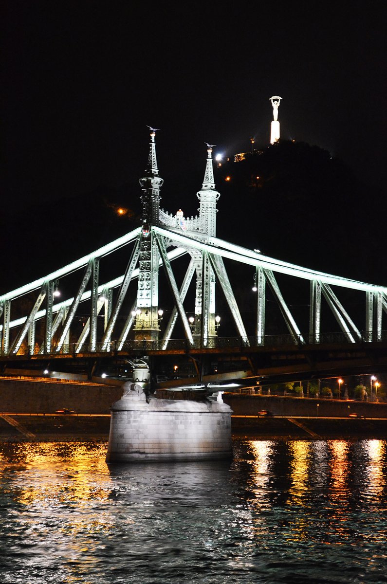 retired_tom's tweet photo. My photos from #May 2016
#EuropeanWaterways #RiverDanube #Budapest #Hungray #Bridge #Reflections #Illuminations
#Canals & #Waterways can provide #Peace & #calm for your own #Wellbeing #Lifesbetterbywater #KeepCanalsAlive https://t.co/DTUjxD6lXp