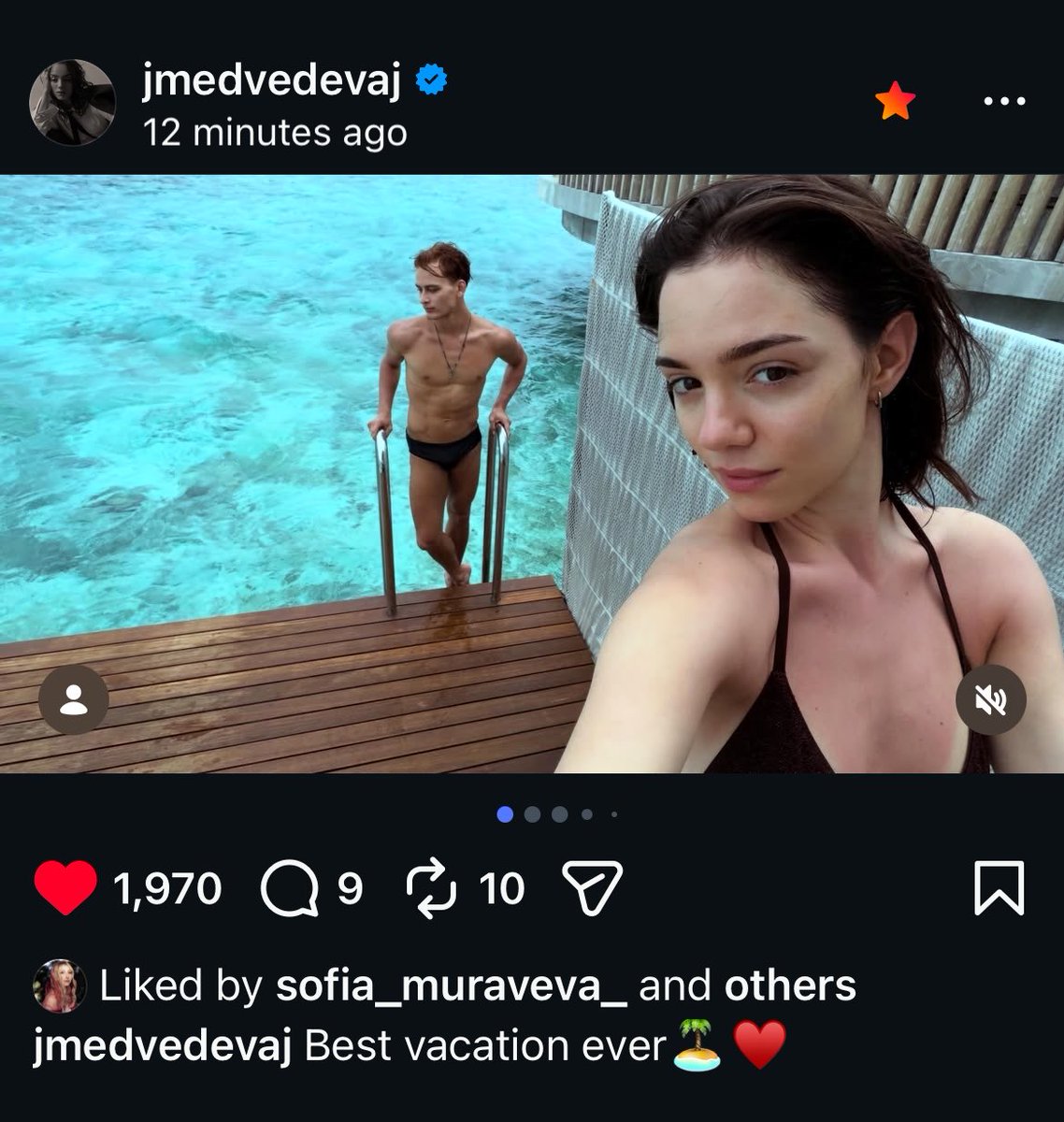 raw_6769's tweet photo. zhenya and her twink. pop off queens💅🏻✨ https://t.co/2esEf1Nrb8