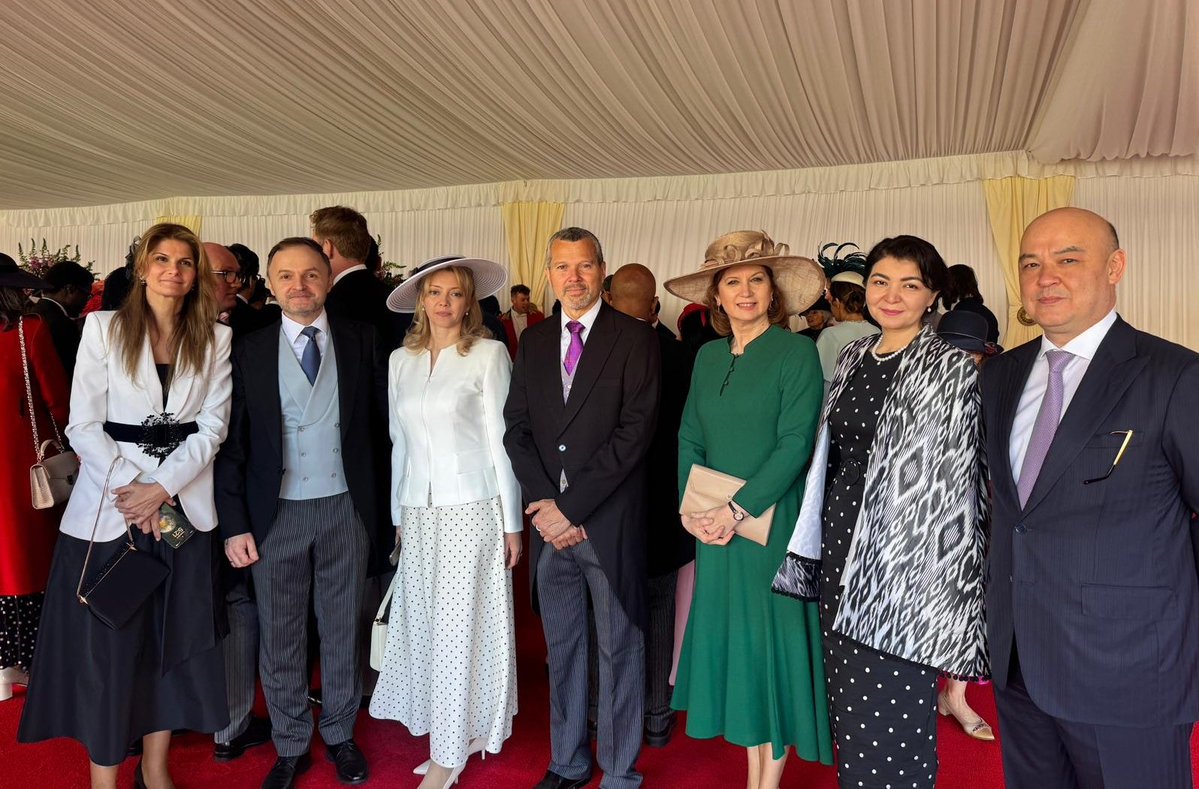 Laura Popescu tweet media