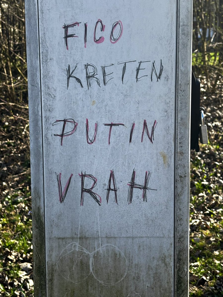 slavomirka_xoxo's tweet photo. @Posledniskaut Svidnícký odboj. https://t.co/5e7BWoGWpH