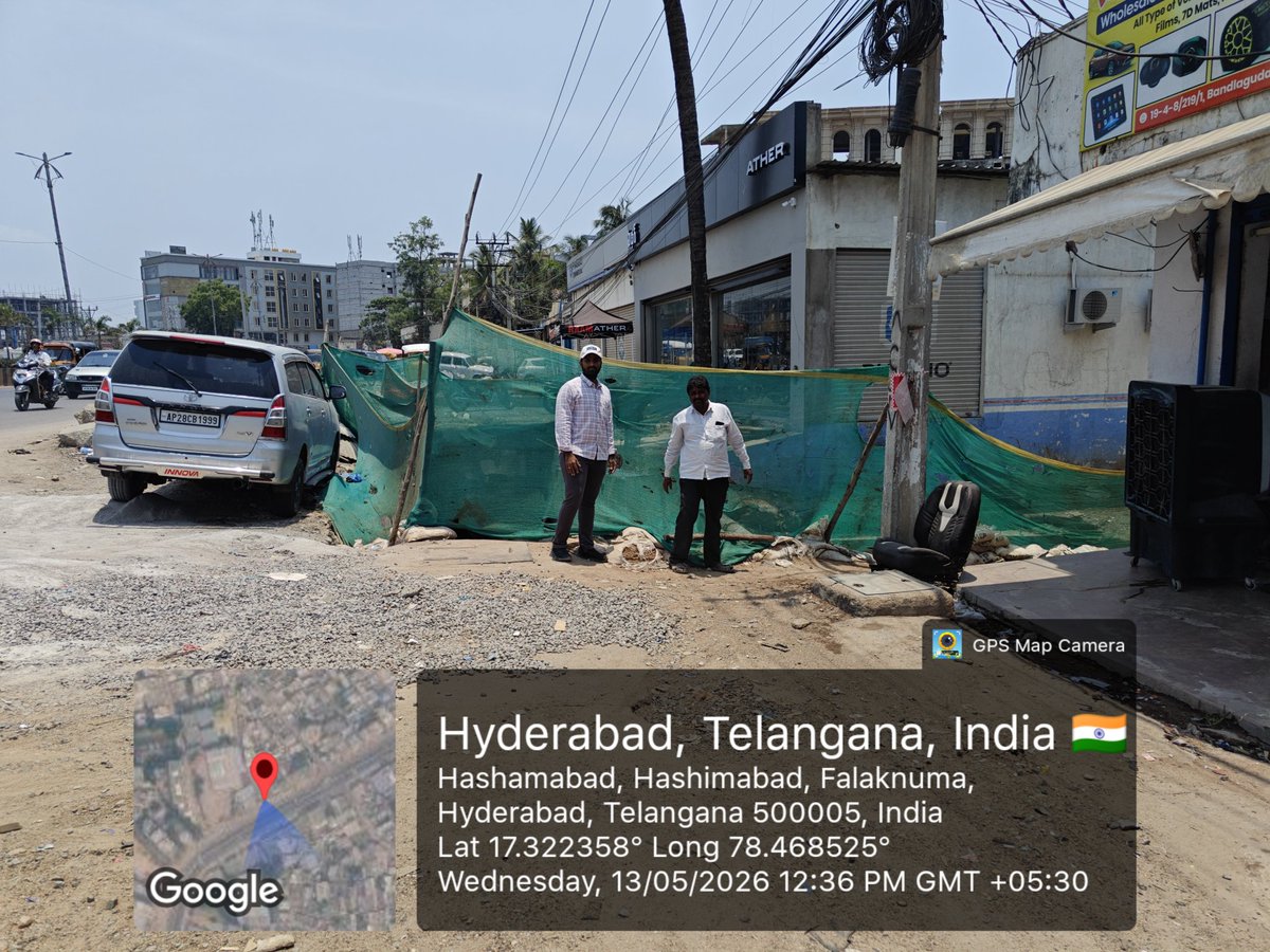 AeWard61's tweet photo. @EngineeringGhmc Barricading has been provided. https://t.co/qox15FP4nn