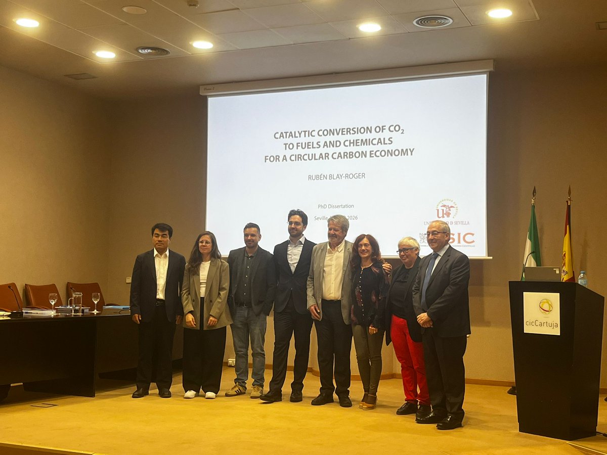 ICMSevilla's tweet photo. 🎓 Congrats to José Rubén Blay Roger on successfully defending his PhD at ICMS: “Catalytic Conversion of CO₂ to Fuels and Chemicals for a Circular Carbon Economy”, supervised by J.A. Odriozola &amp; L.F. Bobadilla 👏🌍
#ThesisDefense #Catalysis #CO2 #CircularEconomy #Sustainability https://t.co/MWhEmKBUIh