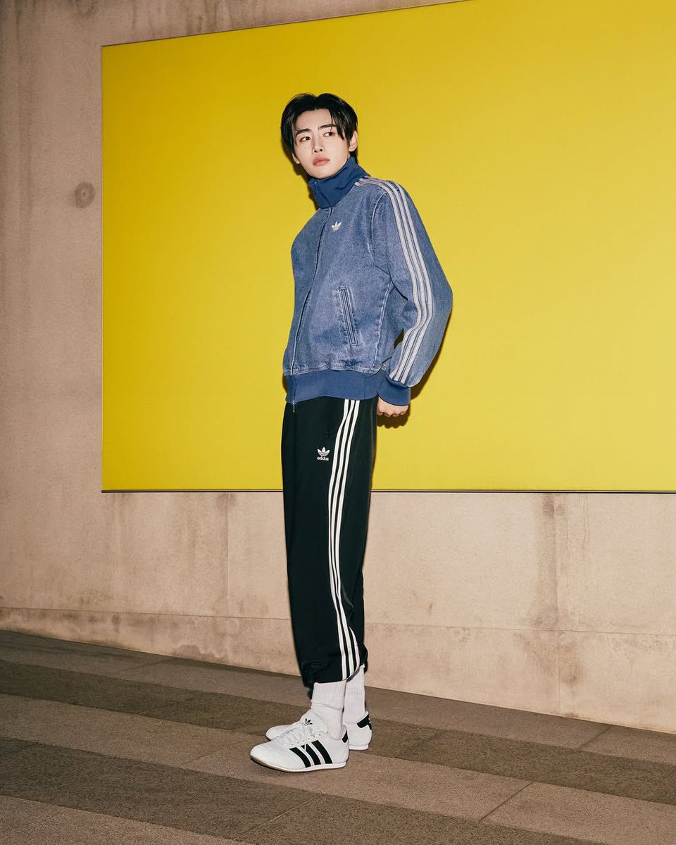 Sznghoon's tweet photo. I fit anywhere pretty well.
But a gym date with me?
Dangerous… you’d want more. https://t.co/sJPos0yQc0