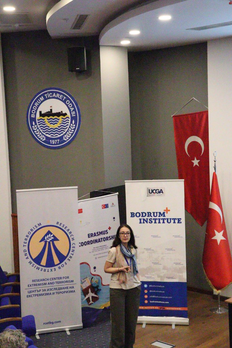 BodrumInstitute's tweet photo. 🟠🔵 Continuing our ERASMUS BIP sessions in Bodrum 🌍

Dr. @GulrizSen delivered a session on:

⚖️ “Changes in Regional Power Distribution: Revolution vs. Counter-Revolution”

Exploring regional balances, geopolitical competition &amp; shifting power dynamics.

#ErasmusPlus #BIP https://t.co/9tYDoDE4ST