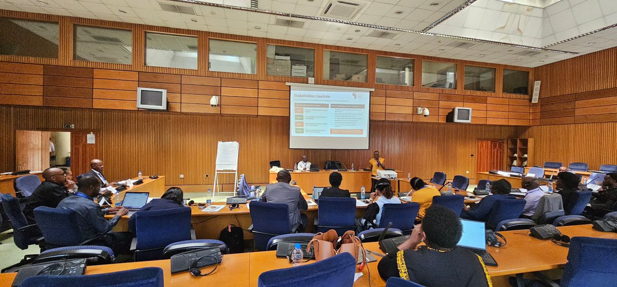 OAFLAD's tweet photo. 🌍 Day 2 kicks off!
After mapping the epidemic yesterday, today we sharpen the strategy: SMART advocacy objectives, stakeholder analysis, negotiation skills &amp; measuring impact.
From knowledge → to action. 💡
#BuildingResilience #OAFLAD #HIVAdvocacy #AHFAfrica @ahfafrica https://t.co/eCUAPaWGYg