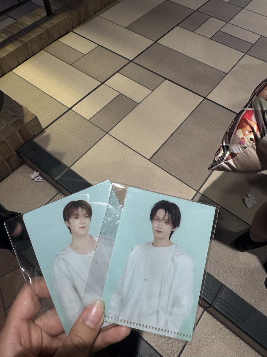 c_88_sc's tweet photo. SEVENTEEN YAKUSOKU ミニクリアファイル 交換

譲)ジュン/ディノ
求)エスクプス/ミンギュ

今日明日 東京ドーム手渡し希望です♪
お気軽にお声掛けください☆ https://t.co/VjYXnmoWvl