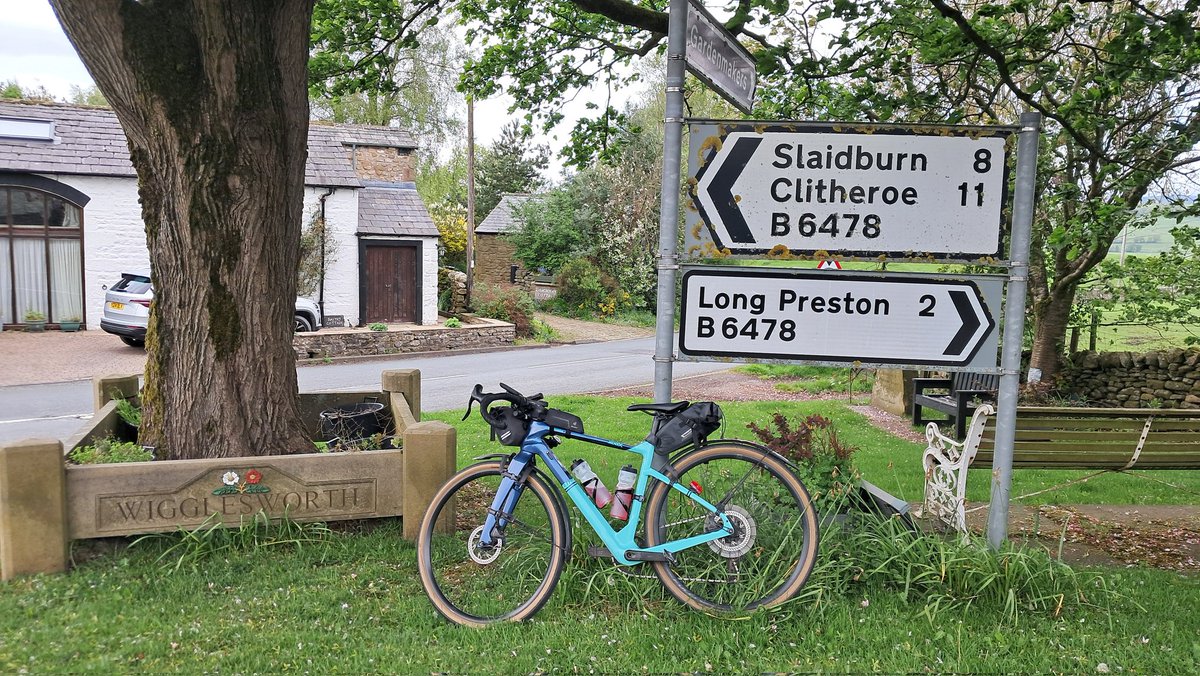 CB_cycles's tweet photo. But I still had the ride back which fortunately was a lot easier, going back down the Ribble valley to Clitheroe.
The route I took on #ridewithgps as I didn't record the route as a single ride on Strava #cycling #weekendride #RibbleValley 8/8 https://t.co/cMIemnKx3K