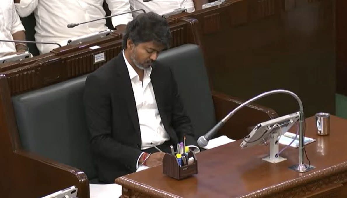 இடும்பாவனம் கார்த்திக் tweet media