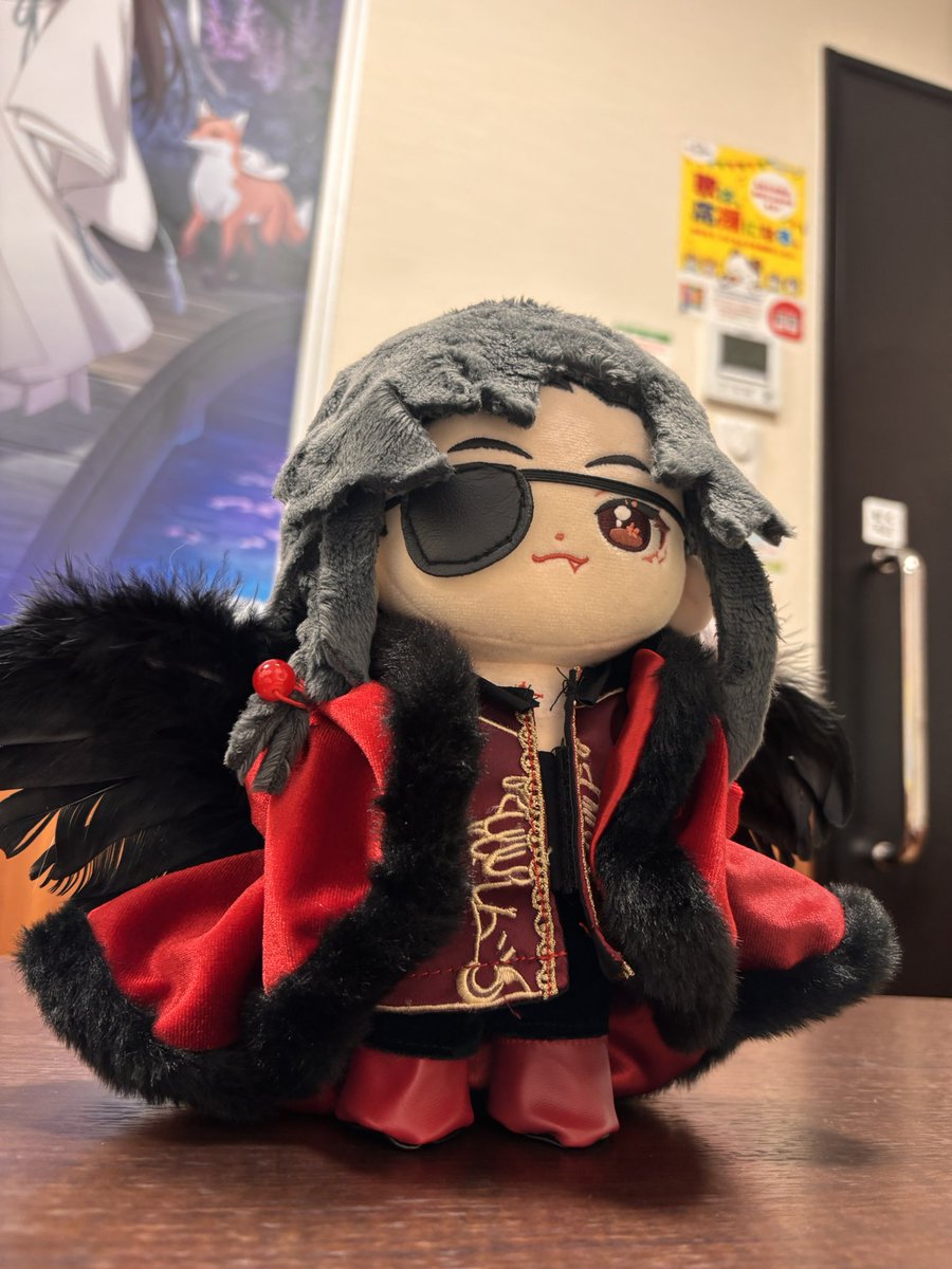 白珠さんがぬい服屋さんで購入した城主用の服をうちの子が試着してみ
