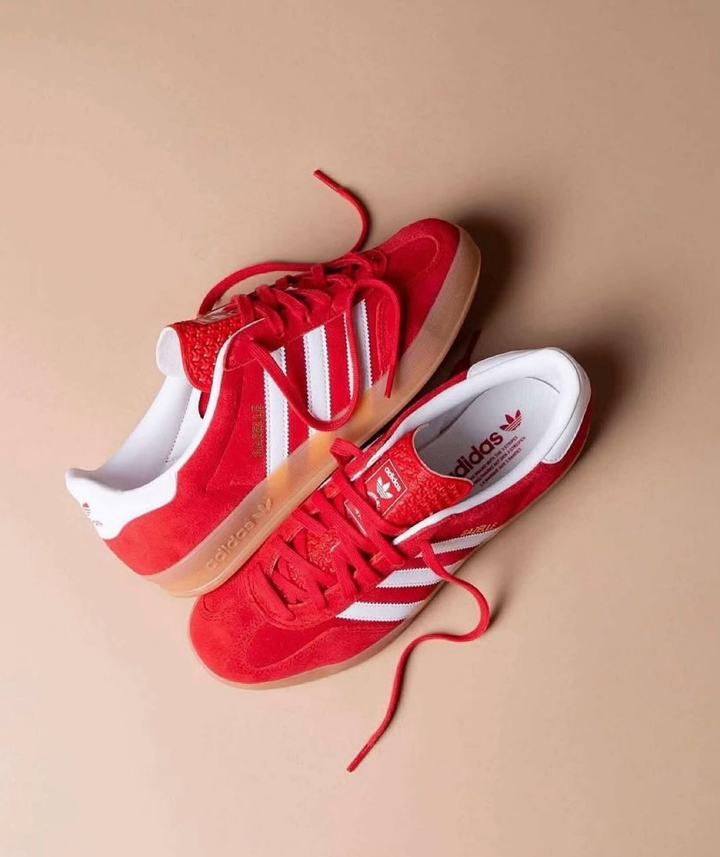 Sneakers 👟 tweet media