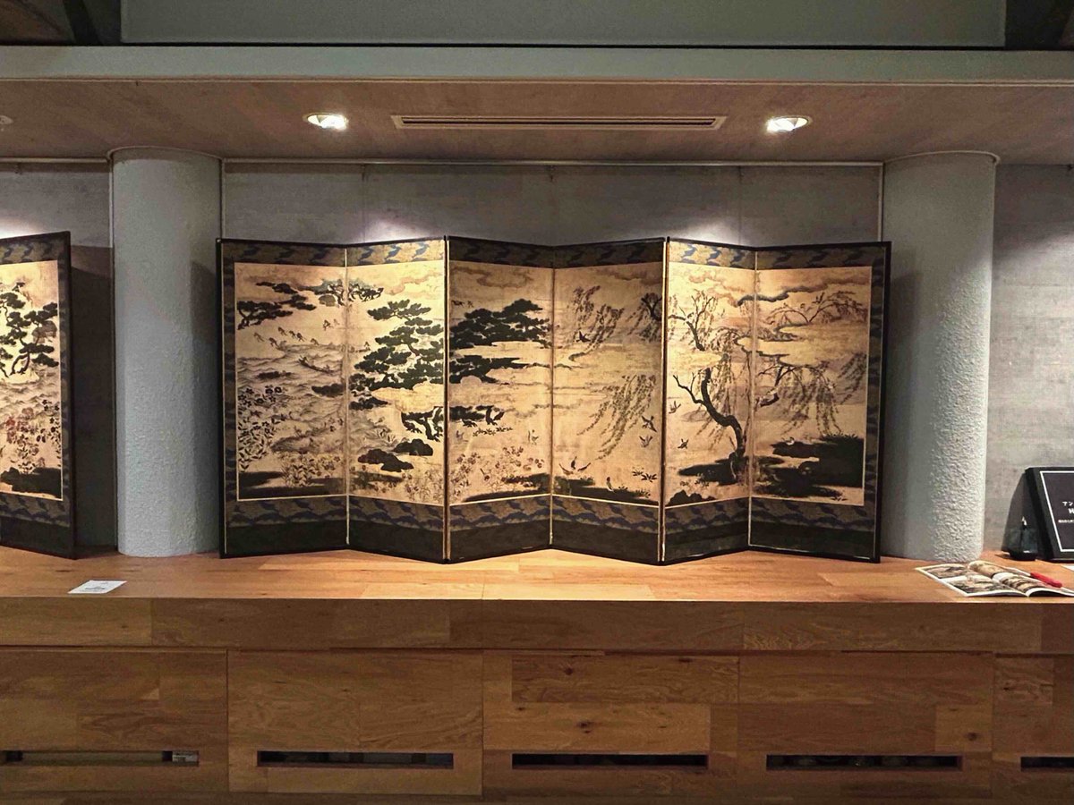 屏風絵や日本画を展示した「屏風の黄金時代〜桃山から江戸へ〜」が、帆