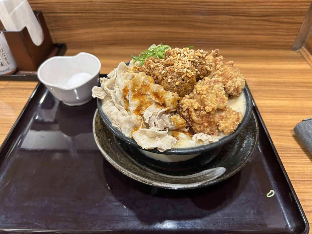ぺんたごん tweet media