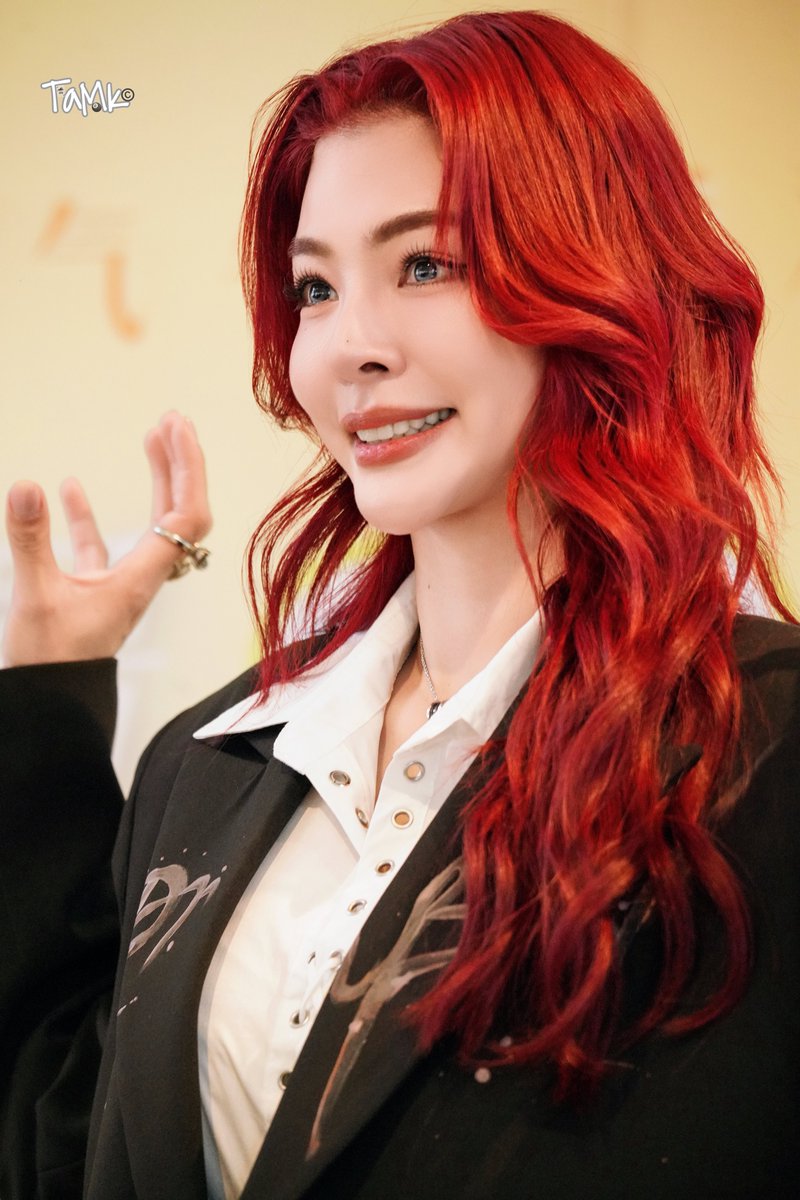 kasontam0k's tweet photo. RED🔥🔥🔥🔥

FAYE WORKSHOP DAY WITH WEICHANGLI
#WeichanglixFaye https://t.co/wvaG6nf4a5