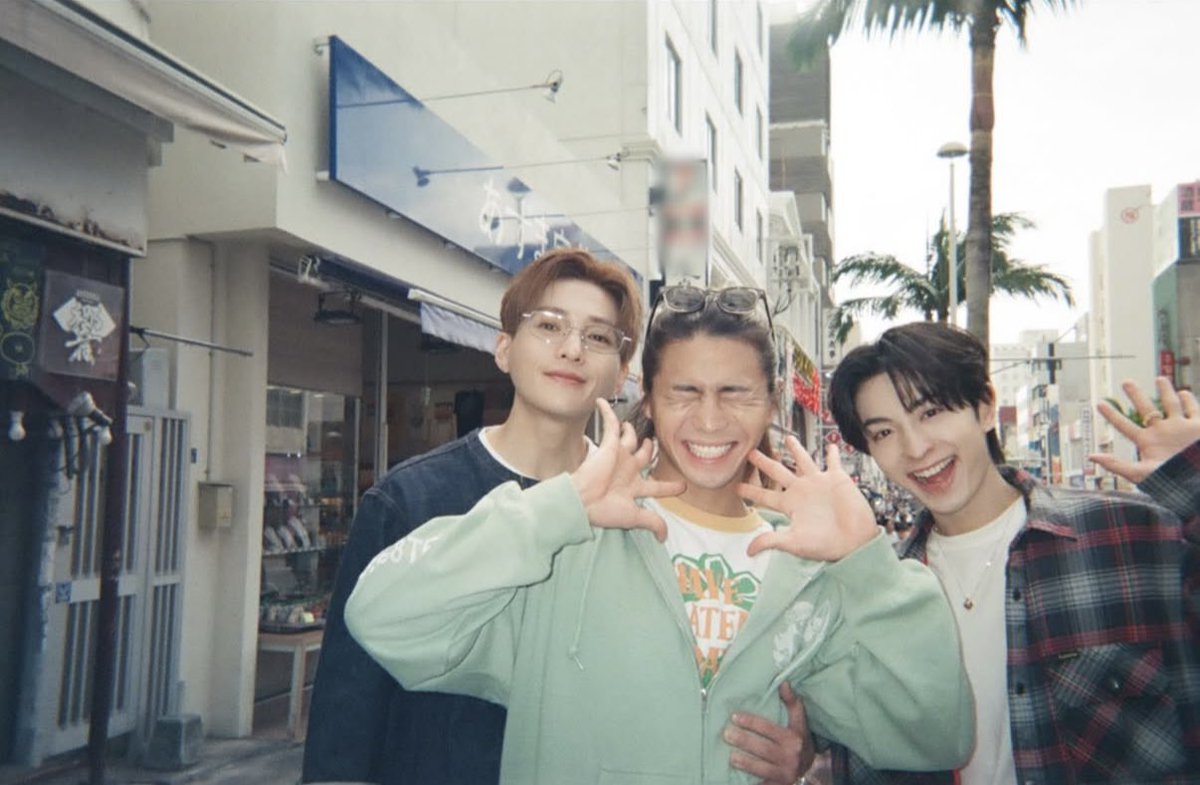 ㅡ tweet media