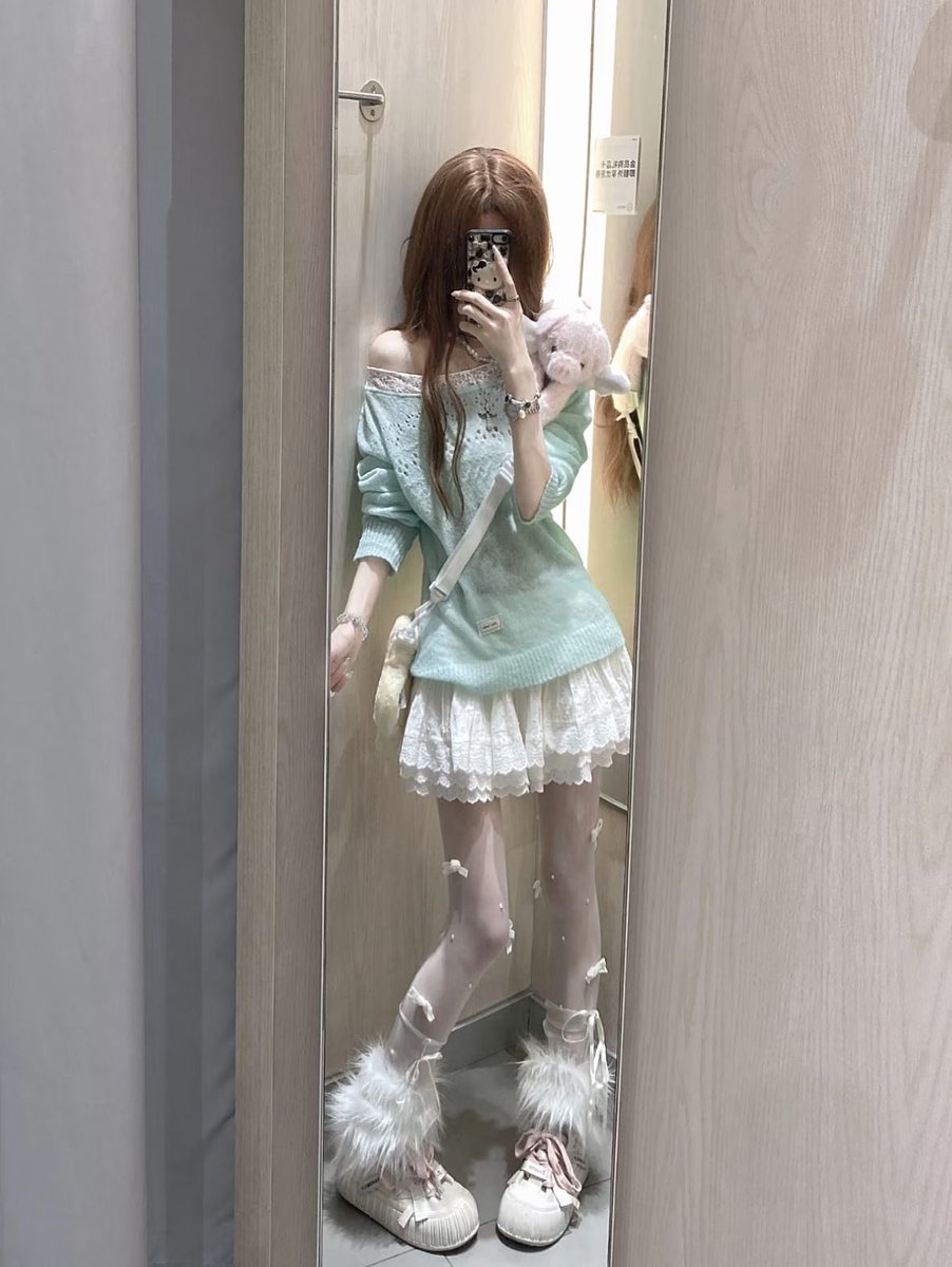 Dissolvingdoll tweet media