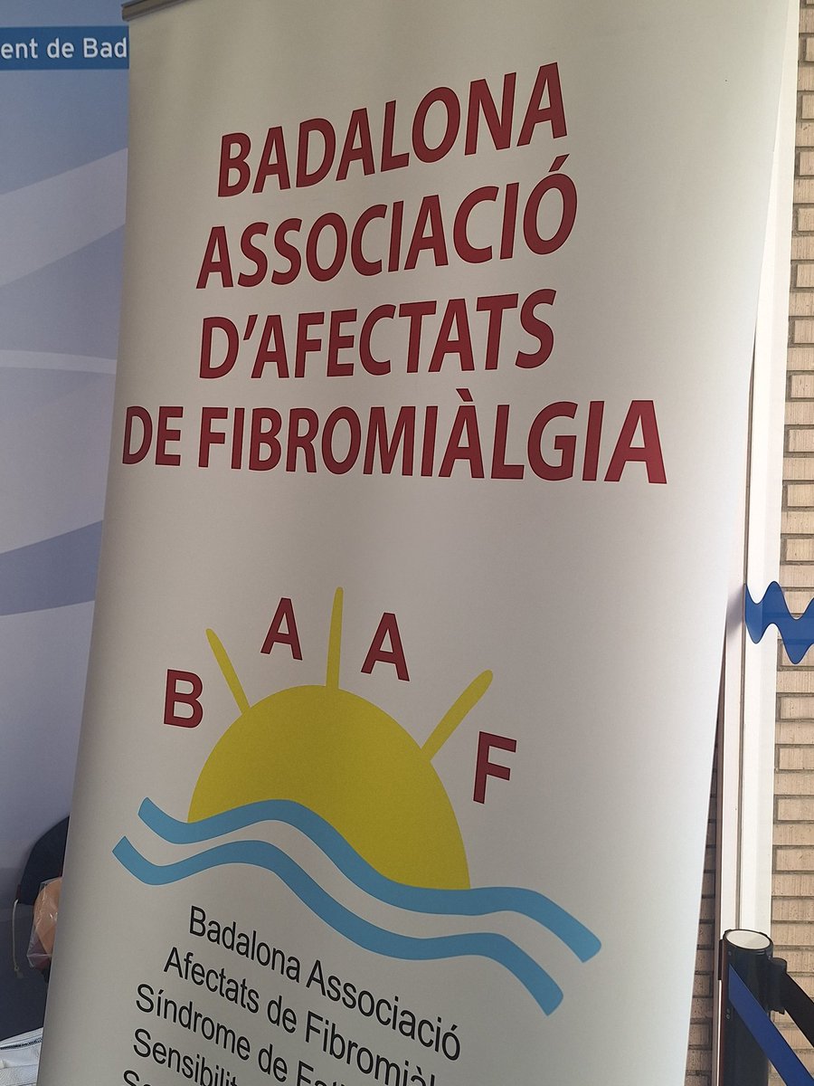 FrancescRibot's tweet photo. L'orgull de #Badalona està en el seu teixit associatiu i solidari.
Avui, vull destacar la BAAF Afectats per la fibromialgia (que un any més estan presents a l'Hospital) a la Teresa, Mercè, Pilar, Carme, i a professionals d @BSABadalona ( com la  Sara @gamez_vera ) https://t.co/XV70QZ0Fd4