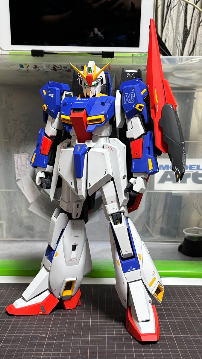 inutaron's tweet photo. バンダイ PG Zガンダム 仮想Ver1.5完成です。
PG Zを近年のVer.KaやHGUCと見比べたときに見劣りしないスタイルになるように工作してます。
制作途中等は→ https://t.co/NNTjgnTLsF
静岡ホビーショー2026の合同作品展にて
南館E-61 Club Varmint卓にて展示させていただきます。
#ガンプラ　#Zガンダム https://t.co/4KZmguuyTD