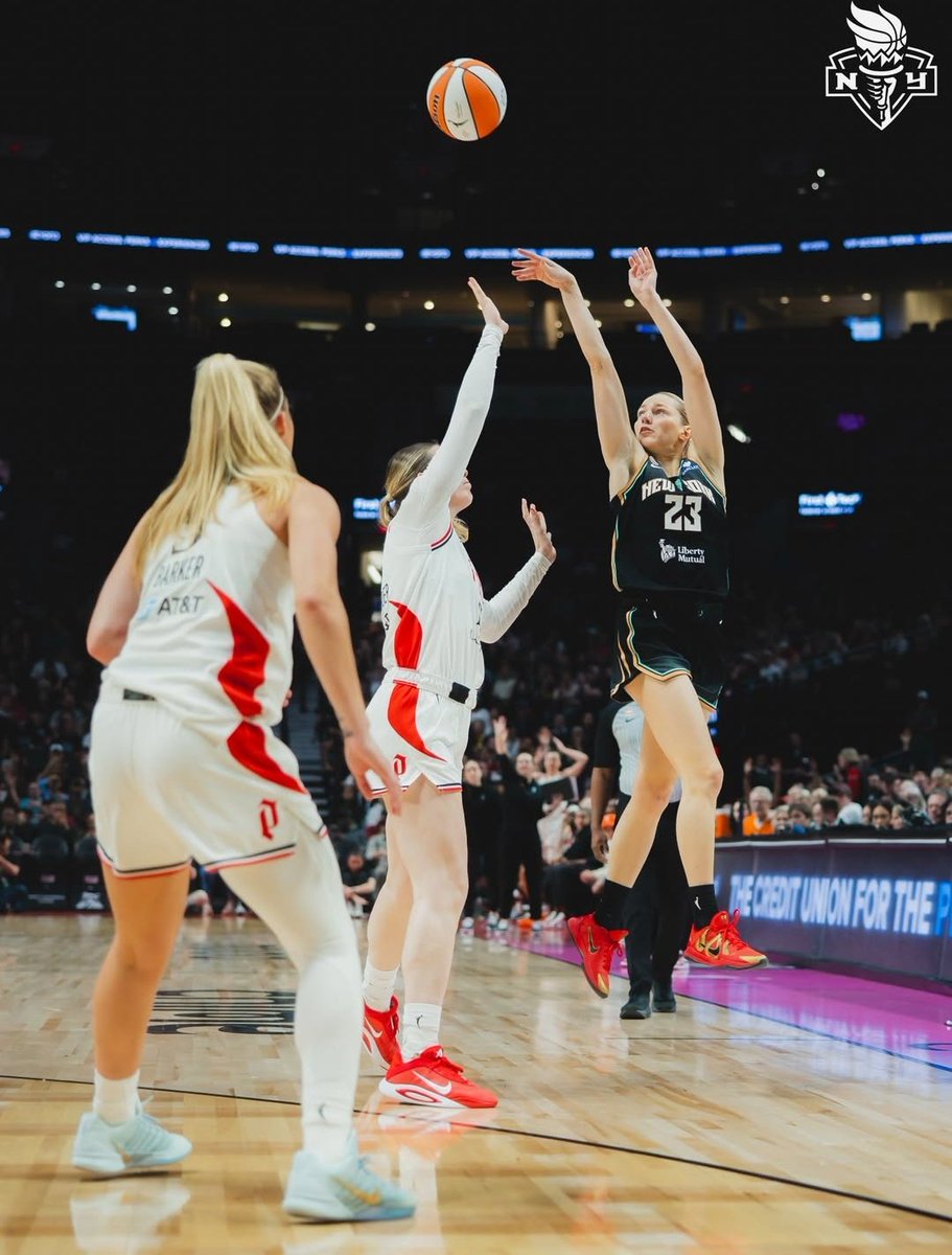 Ballislife.com tweet media