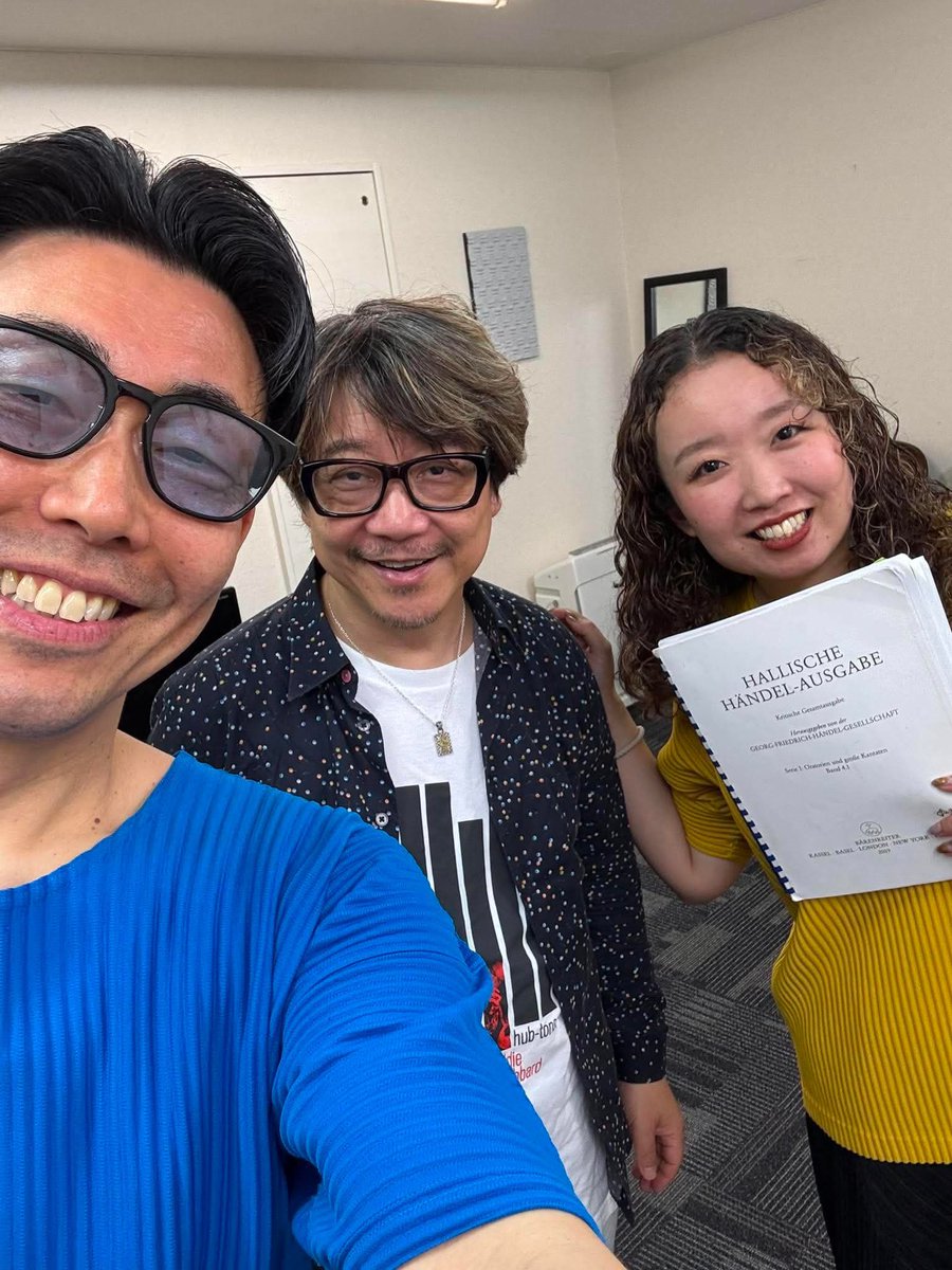 Anthonello_'s tweet photo. いよいよ1ヶ月後に迫りました♫
G.F.ヘンデル
オラトリオ《時と悟りの勝利》
　
今日はBellezza中山美紀さんとPiacere彌勒忠史さんが自主練をして下さいました。
ありがとうございます‼️✨✨
　
チケットのお求めはどうぞお早めに…！

【公演概要】 
日時：6月13日(土)14:00開演（13:15開場）
会場：第一生命ホール（東京都中央区）
曲目：G.F.ヘンデル作曲 オラトリオ≪時と悟りの勝利≫ (HWV 46a) 
指揮：濱田芳通 (リコーダー)
ステージング：中村敬一
声楽・管弦楽：アントネッロ
美(Bellezza)／ソプラノ　中山美紀
快楽(Piacere)／カウンターテナー彌勒忠史
時(Tempo)／テノール　中嶋克彦　
悟り(Disinganno)／カウンターテナー中嶋俊晴
オーボエ　小花恭佳、小野智子
ヴァイオリン　天野寿彦・廣海史帆・大光嘉理人・髙岸卓人・山本佳輝
ヴィオラ　伴野剛
チェロ　武澤秀平
ヴィオローネ　布施砂丘彦
リュート　高本一郎
ハープ　曽根田駿
チェンバロ　上羽剛史
オルガン　谷本喜基
パーカッション　和田啓
　
🔸チケット料金(消費税込)：
S席8,500円
S席ペア16,500円
A席6,500円
B席(視界制限有)4,000円※
U-25席3,000円　
※B 席は視界制限がございます。舞台の見え方は第一生命ホール HP「座席から見たステージ」でご確認のうえご購入下さい。
第一生命ホール https://t.co/dwChABu4Na
　
🔸チケットお申し込み
チケットぴあ WEB https://t.co/Ficn3gp7xJ
イープラス WEB https://t.co/WcVlgi3EUs
teket（テケト）WEB https://t.co/1XuYA99B4V
アントネッロ MAIL info@anthonello.com
※イープラスでは S 席ペアをお買い求めいただけません。
※U-25 席はアントネッロのみで取り扱います。公演当日の時点で 25 歳以下の方が対象です。当日年齢を確認で
きるものをご提示下さい。販売枚数に上限が有ります。
※未就学者の入場はご遠慮いただきます。

アントネッロウェブサイト　https://t.co/rwCfcd7XuT