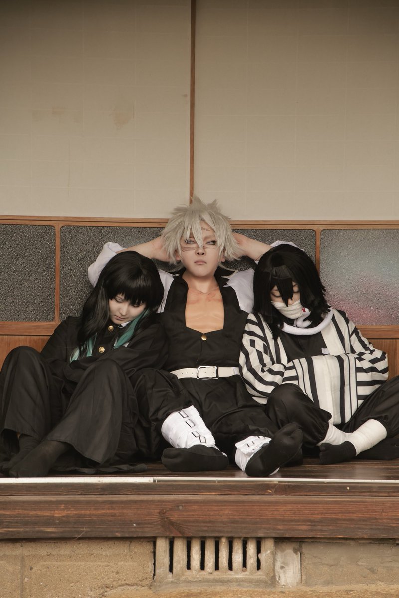 kmt_kuma's tweet photo. cos/kmt

休息

🍃/🐻
🐍/さみぃ@Ss3_p0nS 
🌫/和紀@cosplay___waki 

📸 @reymirage1 

#みんなの刃2026 https://t.co/gppaMhWQXB