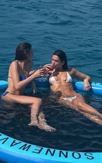 dua lipa crave tweet media