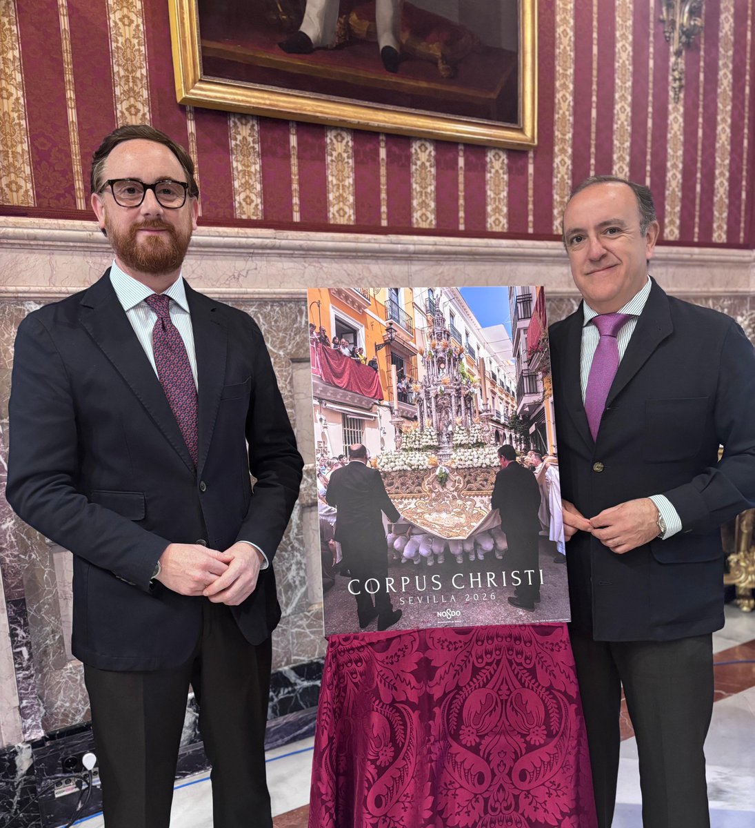 PSOEAytoSevilla's tweet photo. La @Hdad_Montserrat y la de @r_peccatorum protagonizan las portadas del Corpus Christi 2026. ¡Enhorabuena en este año tan especial!  

Felicidades también a @jaimerfz, autor del cartel, que inmortalizó con su cámara la vuelta de los costaleros a la Custodia de Arfe.

@FranPaezSev https://t.co/KAtiSBHHzG