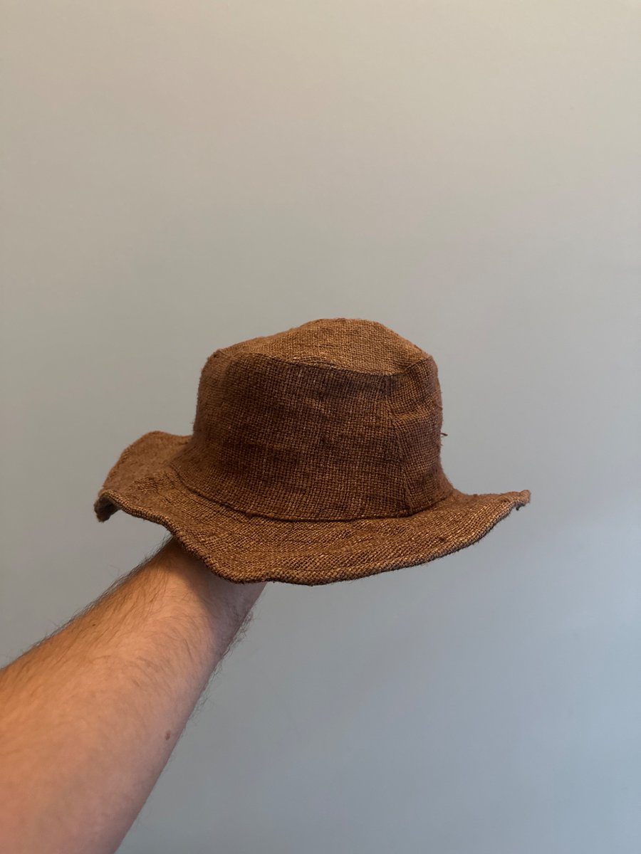 sieveringthomas's tweet photo. @GeoffreyHuntley Got the hat. What do I need next to become a good engineer? https://t.co/I9jZPGijmc