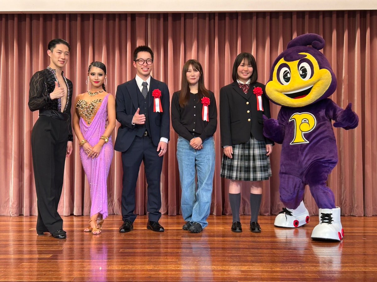 akihisha315's tweet photo. ムラサキスポーツさんの新年度会で社交ダンスを披露させていただきました！

普段なかなか見る機会の少ない社交ダンスを、たくさんの方に見ていただけて本当に嬉しかったです。
温かく迎えてくださったスタッフの皆さま、足を止めて見てくださった皆さま、ありがとうございました！ https://t.co/j7EnMSt9M1