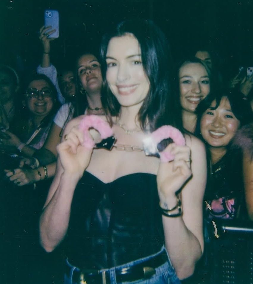 QueenOnly_256's tweet photo. Anne Hathaway https://t.co/0cpZ9z4HDy