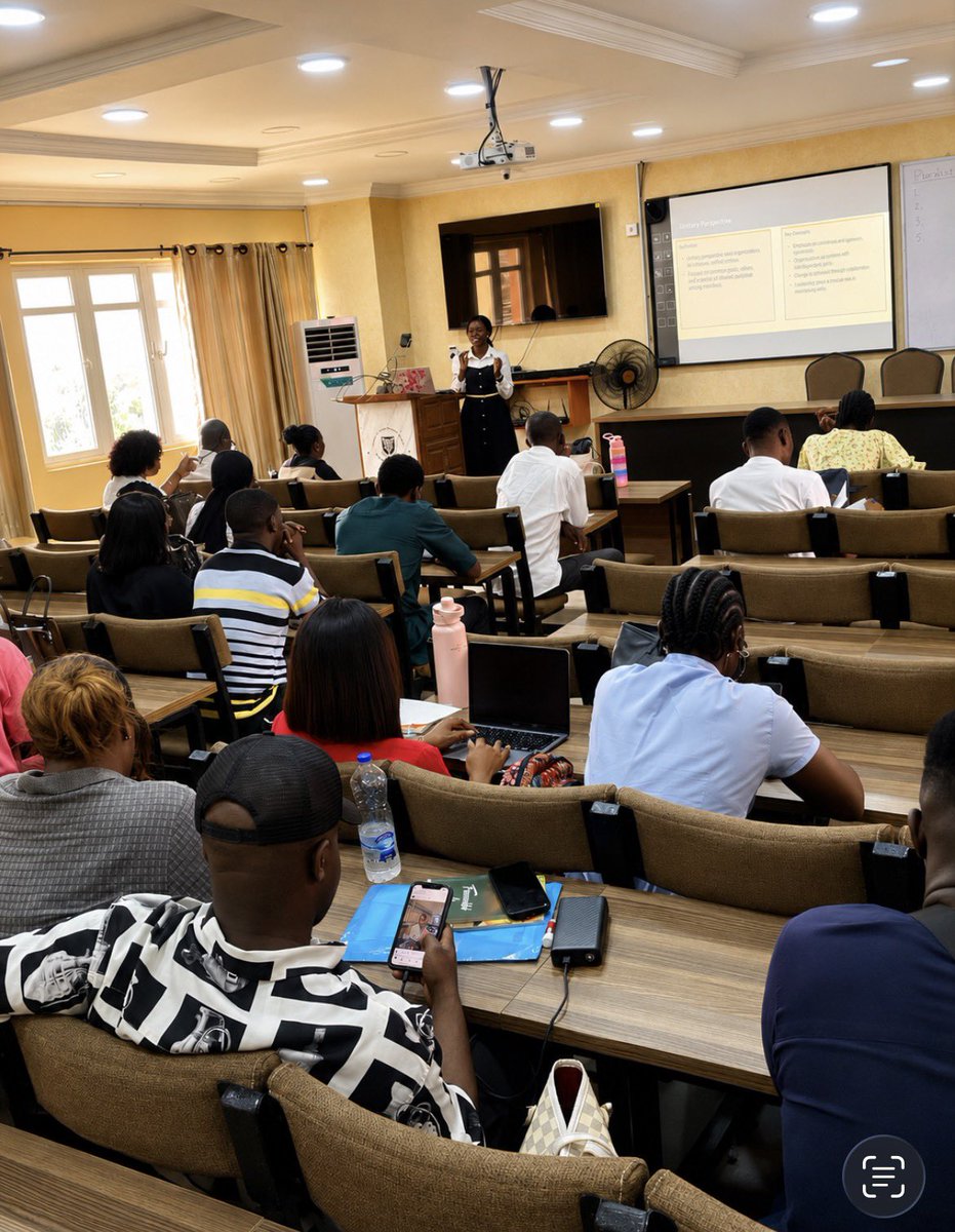 ComfortTheHR's tweet photo. A Day in the life of HR master’s student 
A theoretical framework presentation 
On Industrial Relations. https://t.co/rmkHJfRFtY