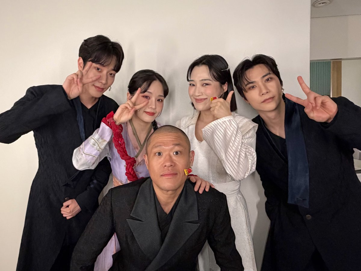 뮤지컬 홍련 tweet media