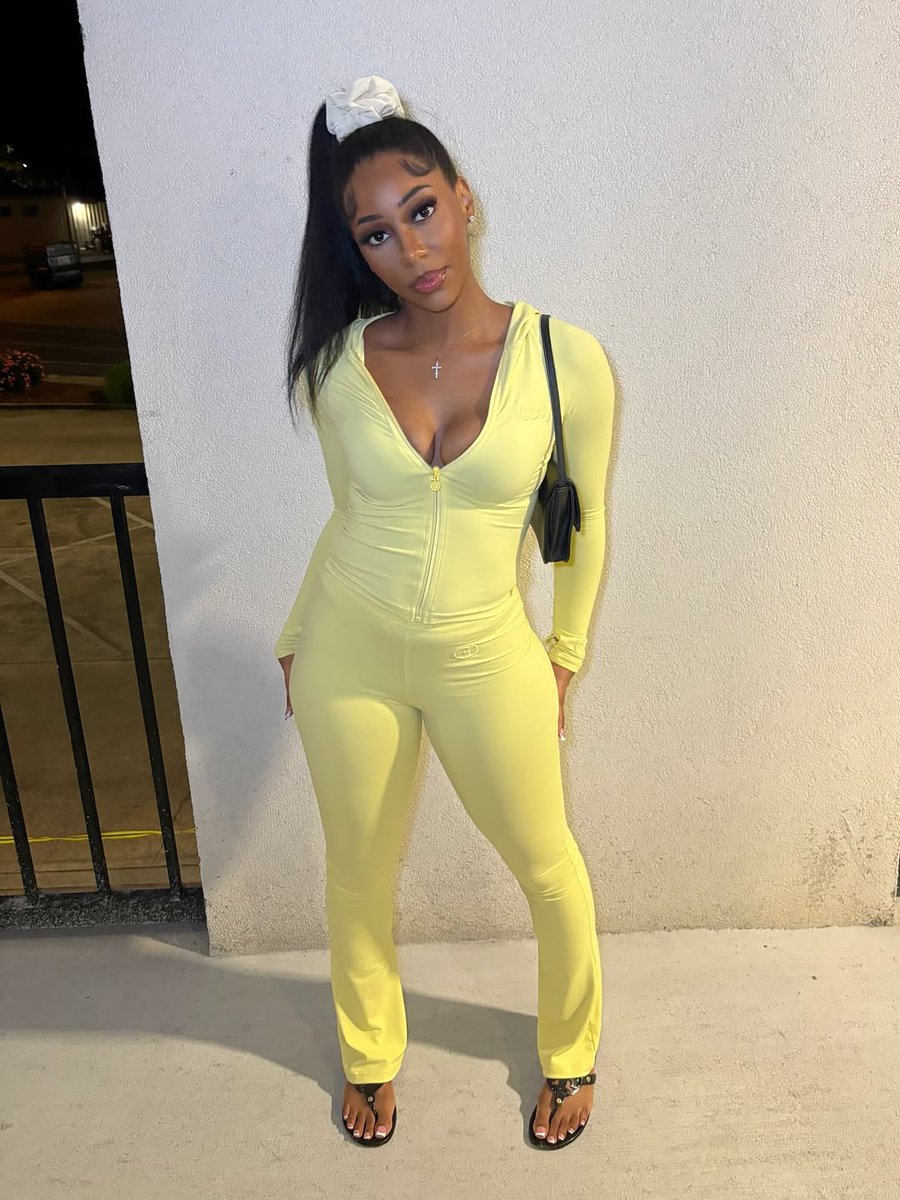 Naomi tweet media