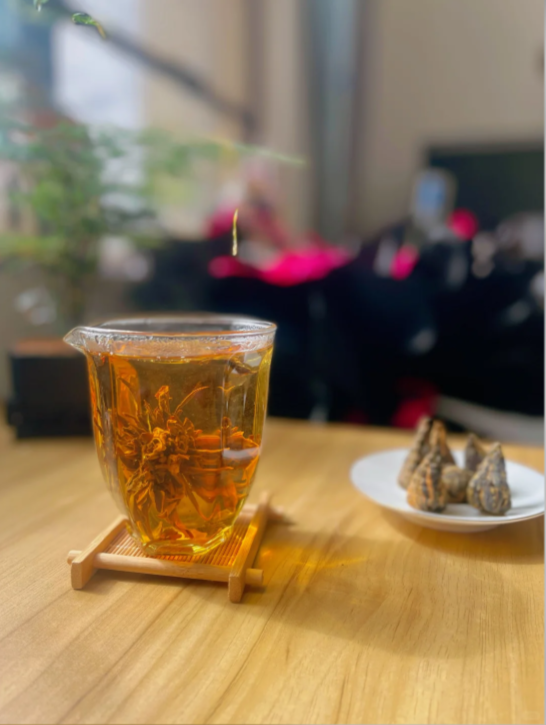 cuiming_tea's tweet photo. Top-tier China red tea. ✨  
Fine handcraft + premium fresh leaves = rich, smooth sip. ✅  
Reply “spec” for pack options &amp; traceability. 📩
#TeaSourcing #WholesaleTea #RedTea #TeaCulture
Request a quote or sampling: https://t.co/4uIZ803aop https://t.co/fluTSePsUF