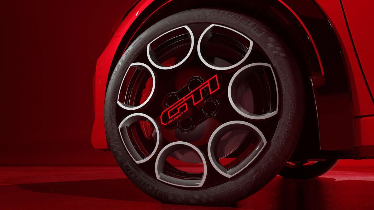 Auto Express tweet media