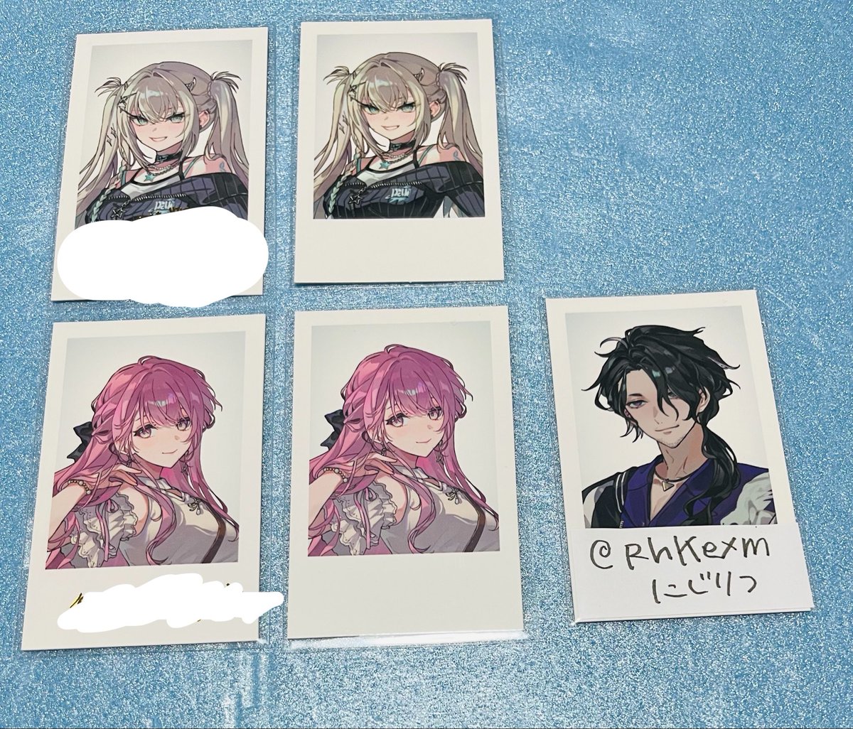 RhKexm's tweet photo. @STTE718966 初めまして、こんばんは。検索よりお声がけ失礼致します。画像のもの所持しているのですが、下段の方と4:4の郵送交換は可能でしょうか？ご検討よろしくお願い致します。 https://t.co/eEYzs0UbjJ