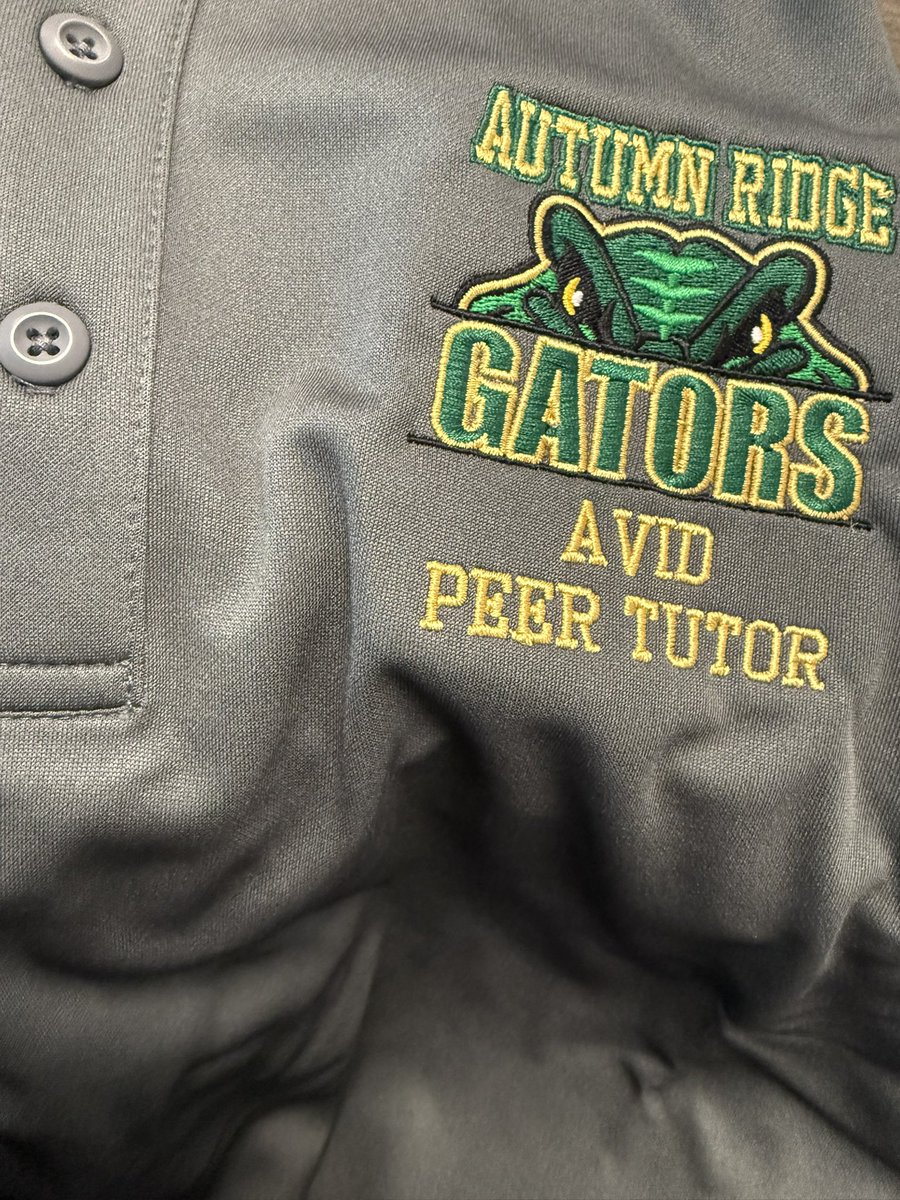 ARMS_AVID's tweet photo. Being a Peer Tutor has its perks! Recently, our peer tutors have been trained by our amazing district staff to use their skills to support their classmates.
Recently they have received their brand new polos to wear everyday they are doing the work🐊
#ThisIsAVID #FocusOnTheGood https://t.co/ut027t2h5F