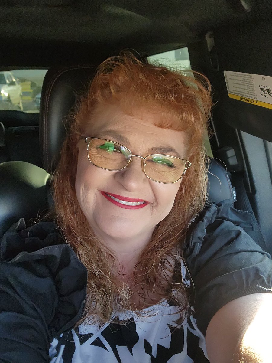 kendra.49 tweet media