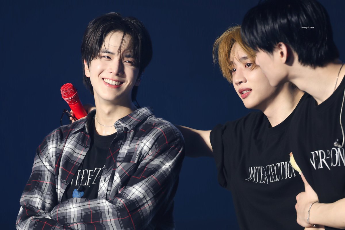 dearyhxxn's tweet photo. 김형제 😍😍😍
근데 이제 동생이 많이 뿔었음 .. 

#영훈 #선우 https://t.co/wiV7Jm0Sty