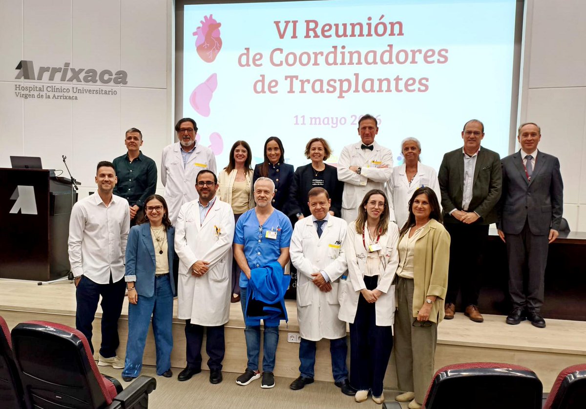 AreaUnoArrixaca's tweet photo. 6⃣ª Reunión de Coordinadores de Trasplantes de la Región de Murcia @Murciasalud 

🫱🏼Coordinar también es cuidar. La donación y el trasplante siguen siendo un ejemplo de trabajo en equipo y humanidad @ONT_esp, de muchos profesionales sanitarios.
Arriba Murcia 🫀🫁 https://t.co/8DJZT9HULG