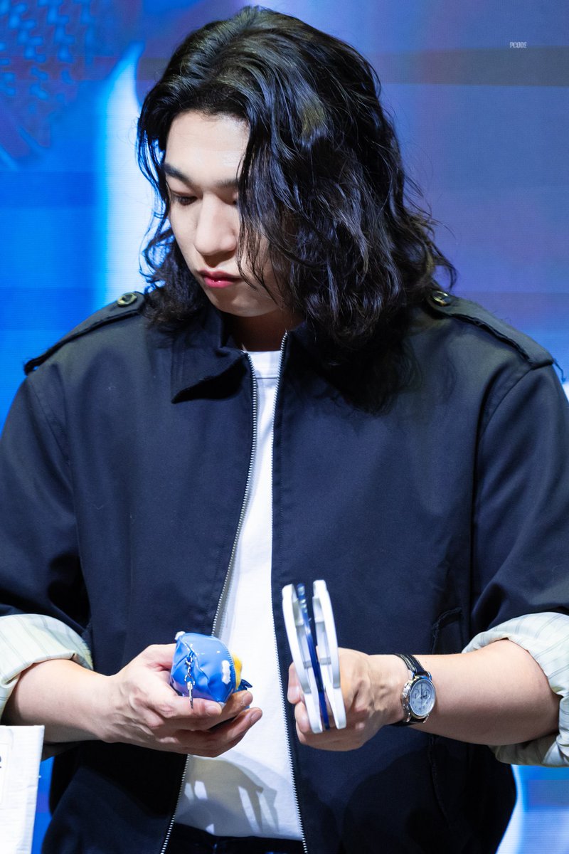 deargravitated's tweet photo. —— “Nggak bisa sehari aja nggak bertingkah, ya?” Kata si duda bersabda 

Park Sungjin alternative universe. https://t.co/F2a62gJFZE