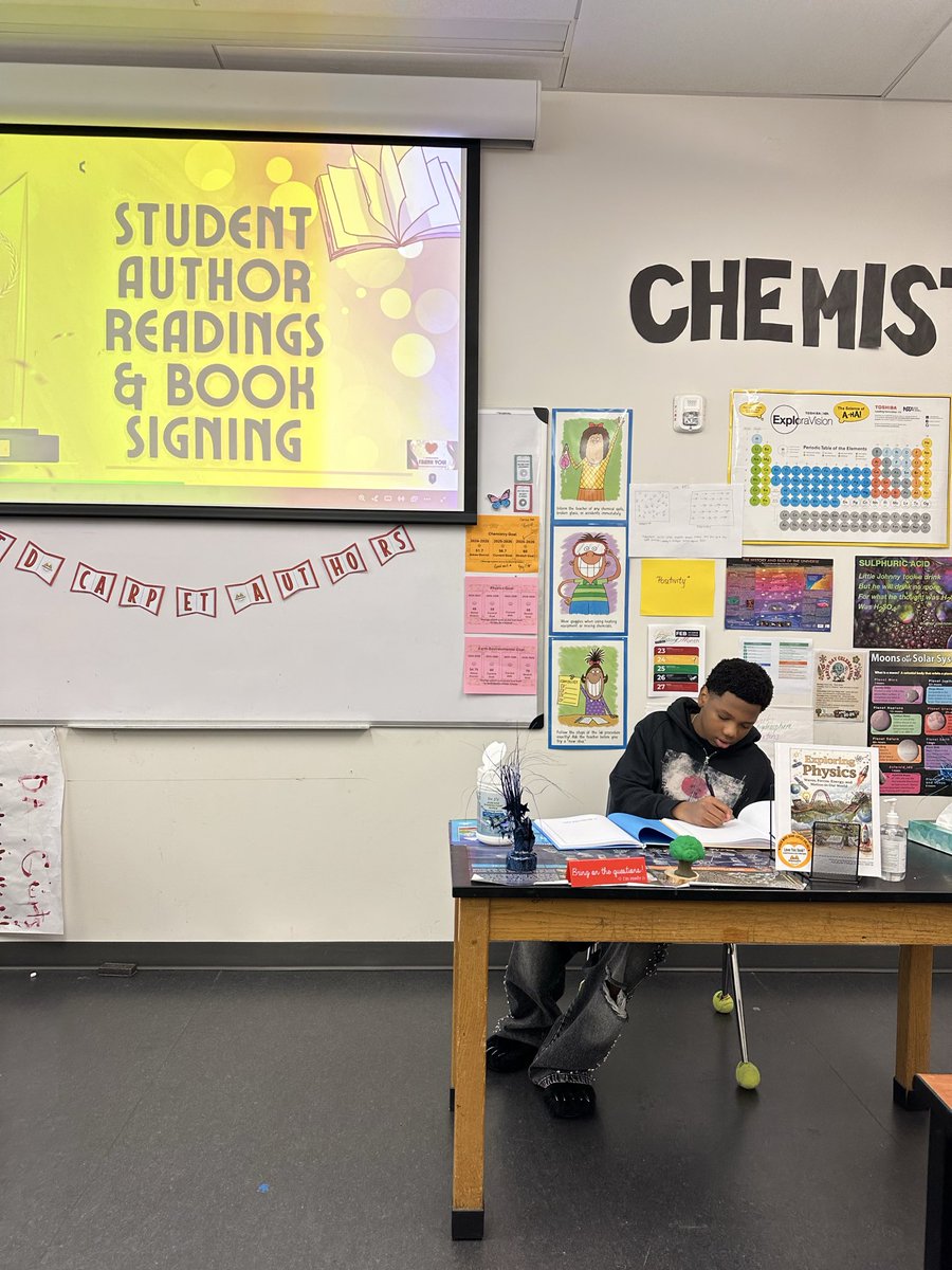_ynntgle's tweet photo. It has always been a dream to see my students become published authors before they graduate HS &amp; since this is their very first time, I wanted to make the moment truly unforgettable by throwing them the book signing party they so deeply deserve.❤️
#ProudAuthors #PublishingParty https://t.co/WP1rEkidk3