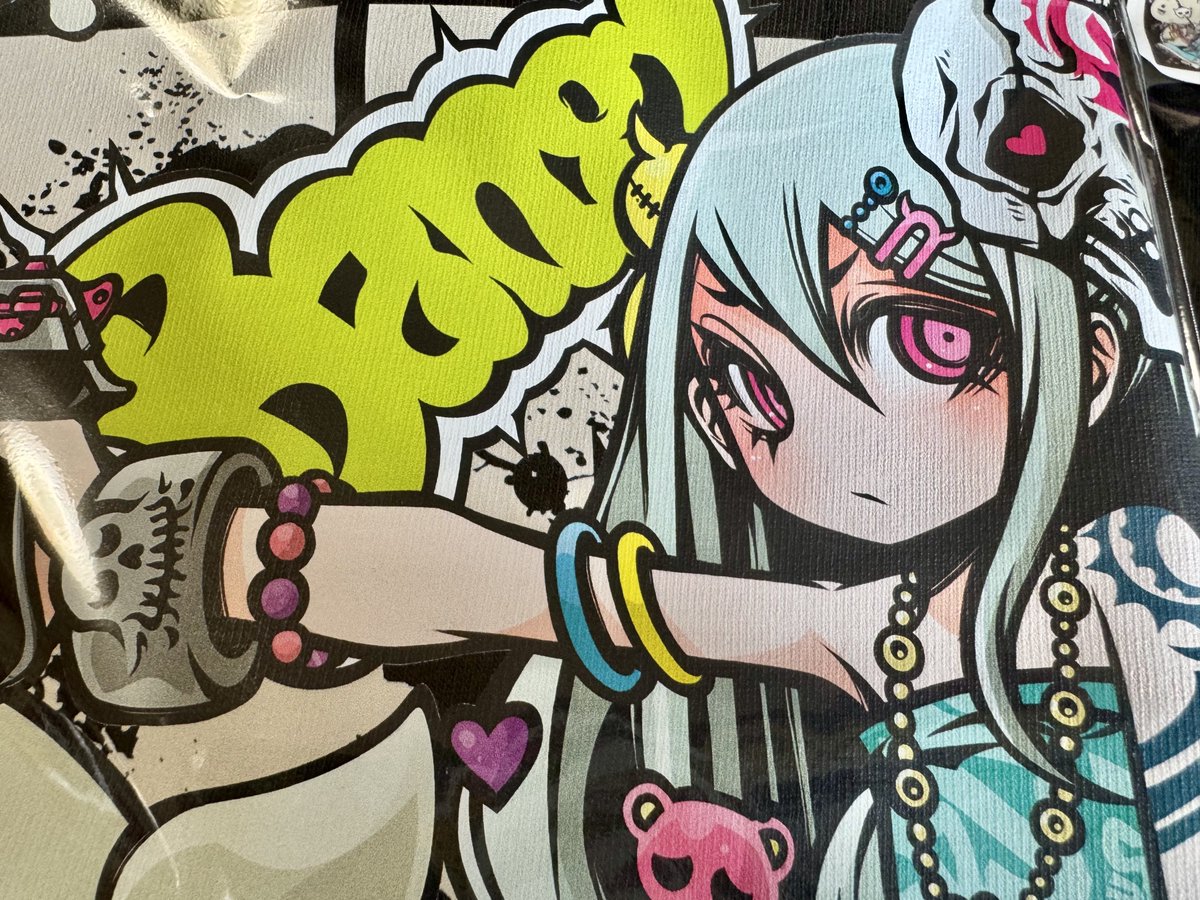 pck_ken_zaki's tweet photo. 新作の黒生地Tシャツ［DTFプリント］が仕上がってきました‼︎ イラストも綺麗に再現されて😆 https://t.co/LHihwhHcwk