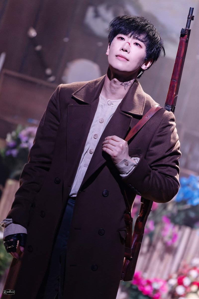 ✨️반짝사진관 tweet media