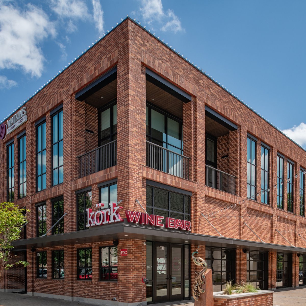 AcmeBrick's tweet photo. Wine bar vibes in Georgetown. 🍷🧱

Kork Wine Bar looks incredible in this Cherokee mingle brick! This blend brings a unique texture and warmth to the building's modern profile.

What's your favorite local spot? 👇 #AcmeBrick #Architecture https://t.co/b1ghiSIU29