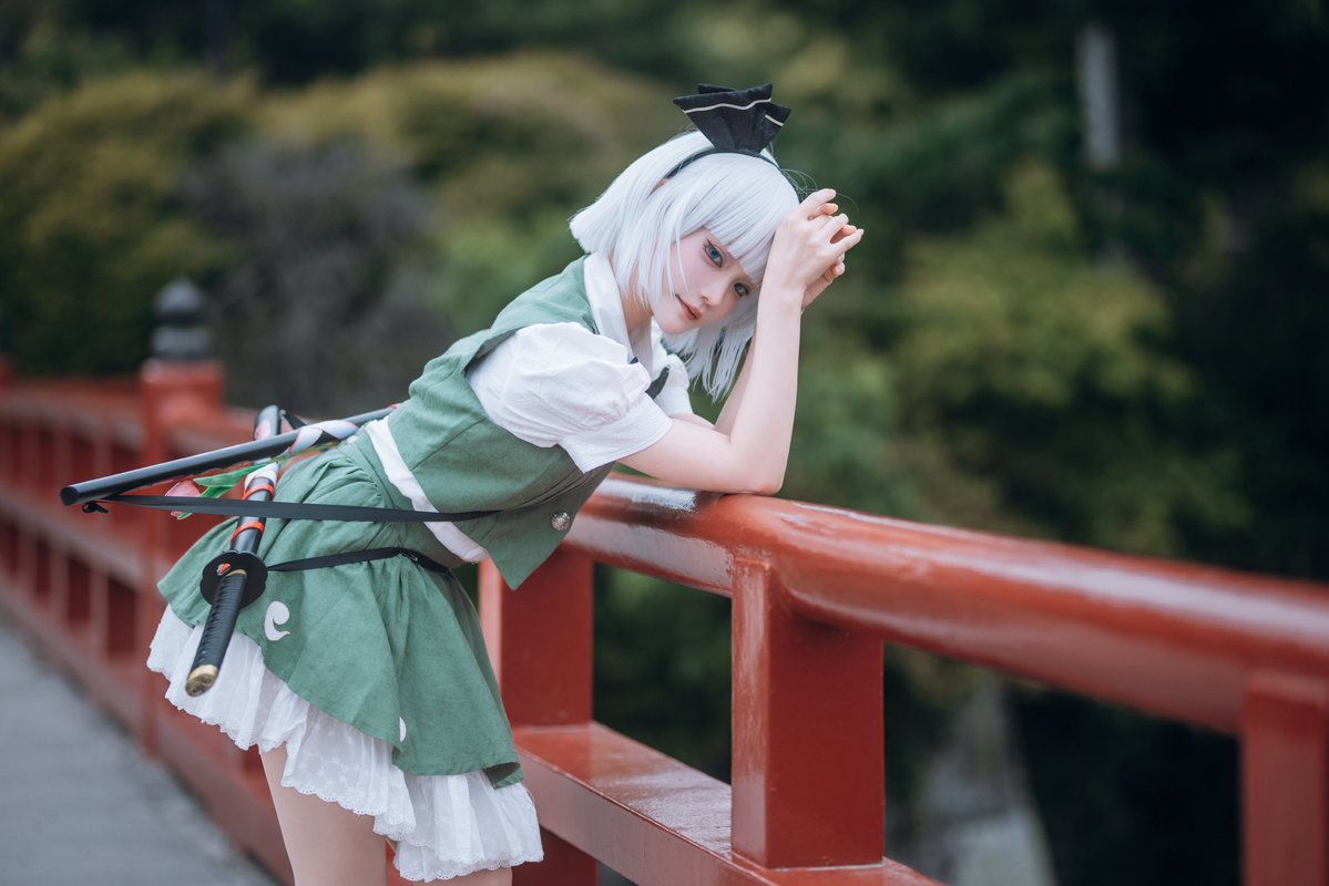 スメ子 tweet media