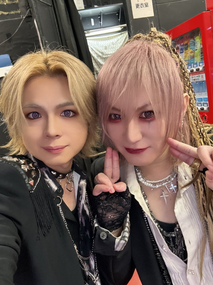 彩雨｜摩天楼オペラ tweet media