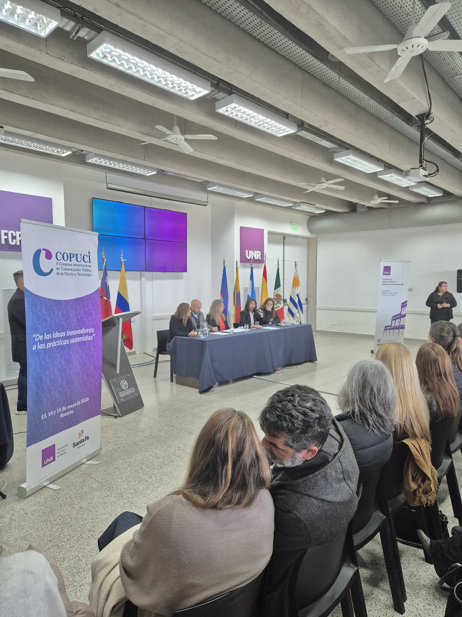 sciencewalker's tweet photo. "La vinculación de la ciencia con la sociedad le hace muy bien a la sociedad pero le hace mucho mejor a la ciencia (...) Crece con esa interacción." Elena Gasparri, secretaria de Ciencia, Tecnología e Innovación para el Desarrollo de @UNRoficial y coordinadora de @congresocopuci https://t.co/swqF7LOJii