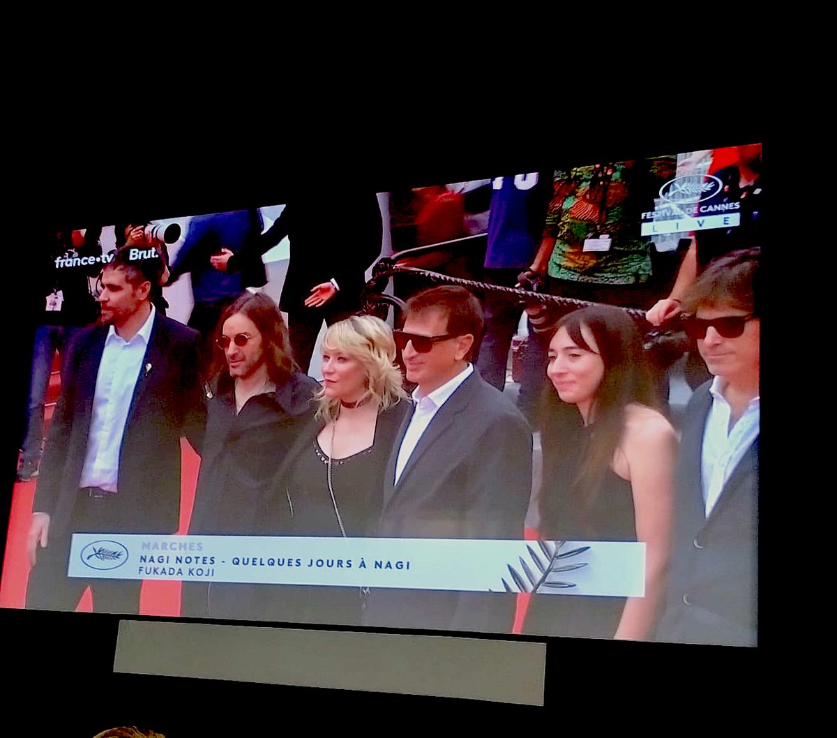 dmbatlle's tweet photo. El equipo de EL PARTIDO, documental de Juan CABRAL y Santiago FRANCO sobre el mítico enfrentamiento entre Argentina e Inglaterra en el Mundial México '86, pasó por la alfombra roja de #Cannes2026. En minutos es el estreno mundial y en breve publicaremos la crítica en @OtrosCines https://t.co/3geG2GQ67F