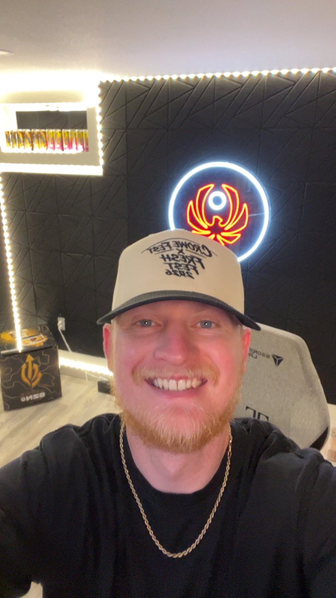 RG | Crowegamingg tweet media